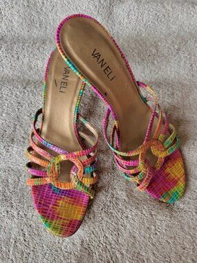 Vaneli Kitten heel Sandals